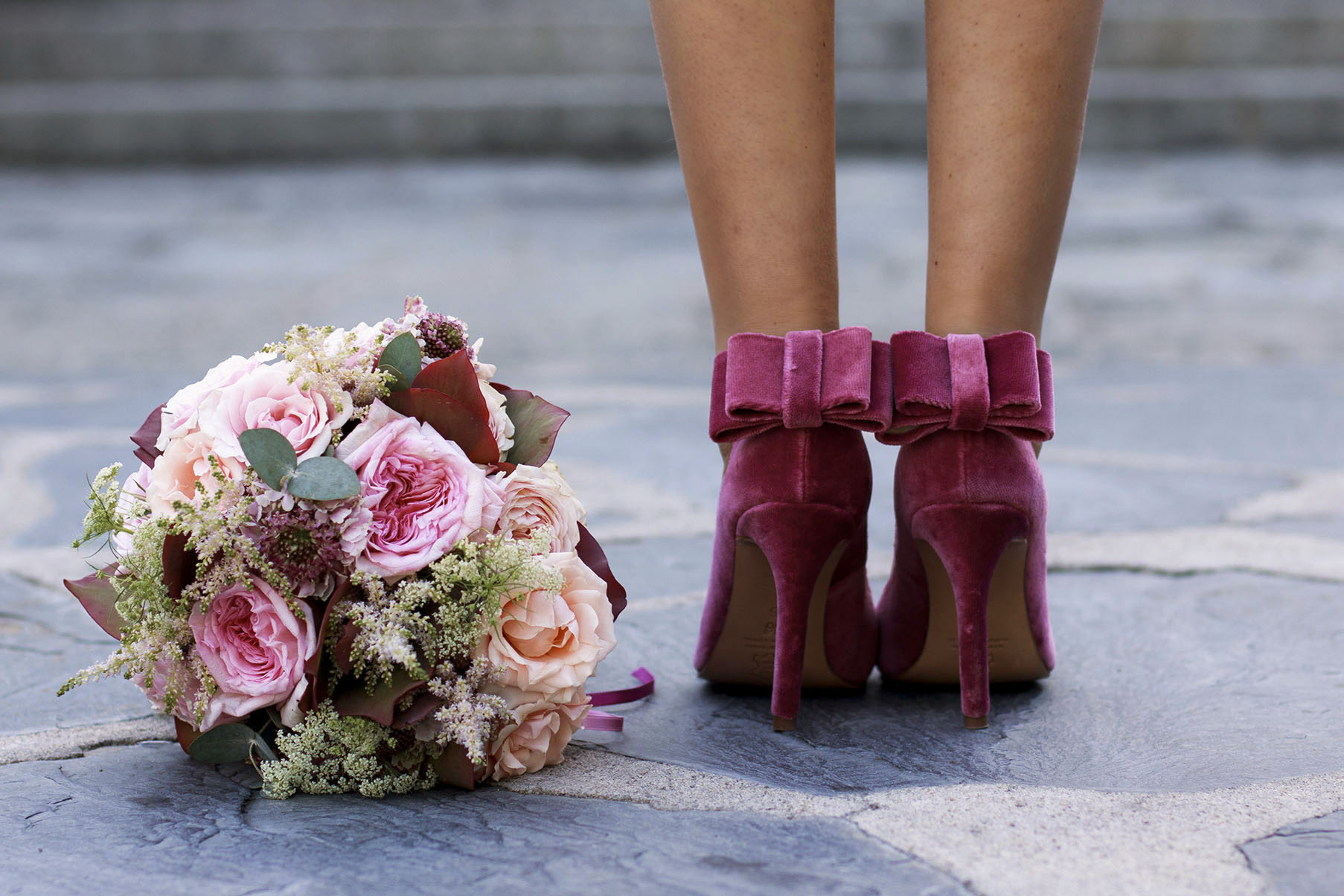 Zapatos personalizados rosas lazo novia