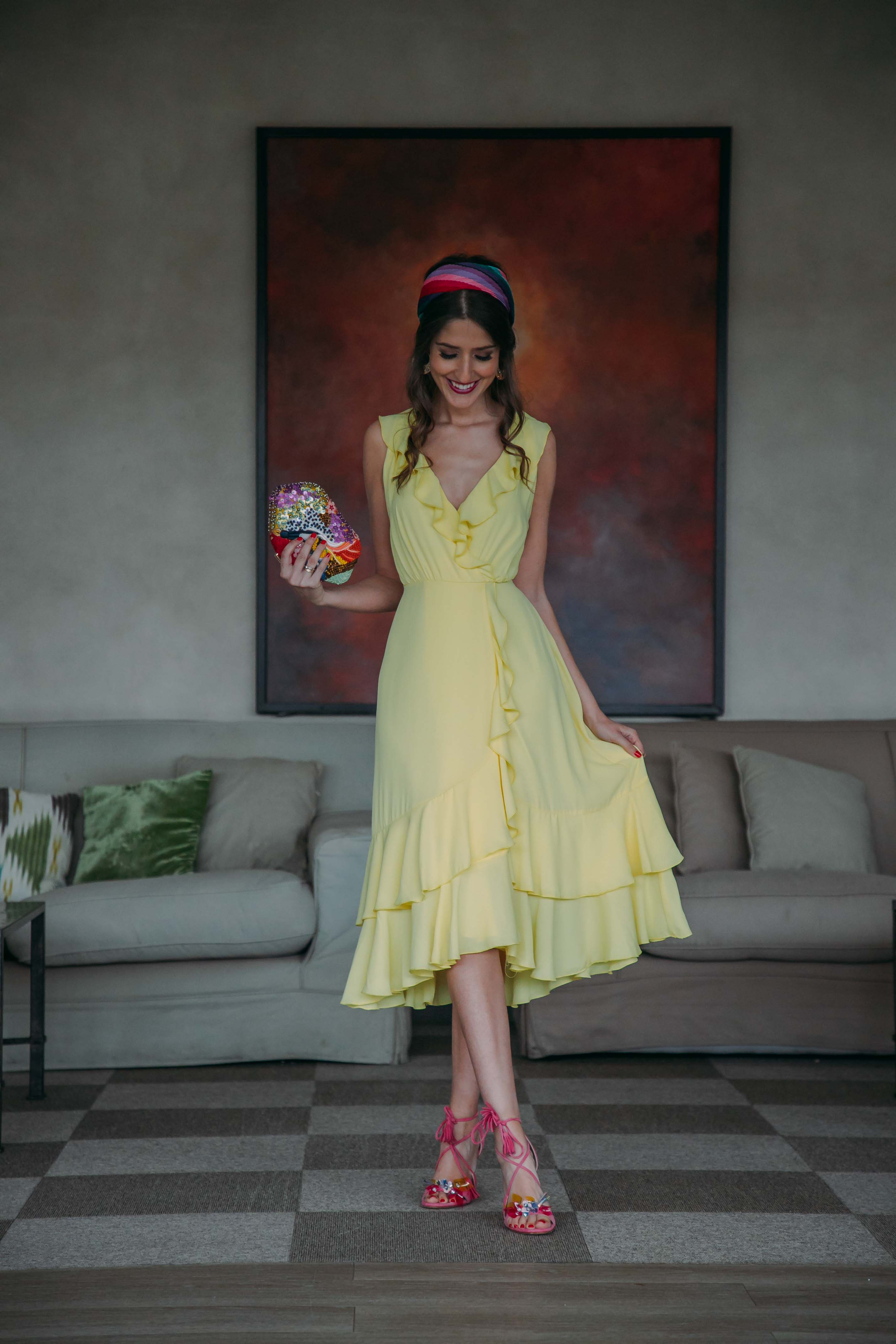 Look invitada boda 2019 vestido amarillo