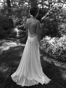 Vestidos de novia y espalda descubierta | Invitada Perfecta