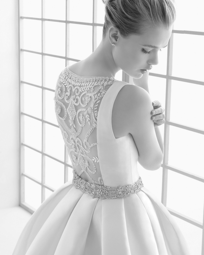 Vestidos de novia y espalda descubierta | Invitada Perfecta