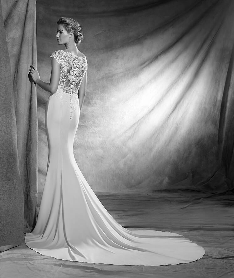 Vestido de novia modelo Olvia de Pronovias 2017