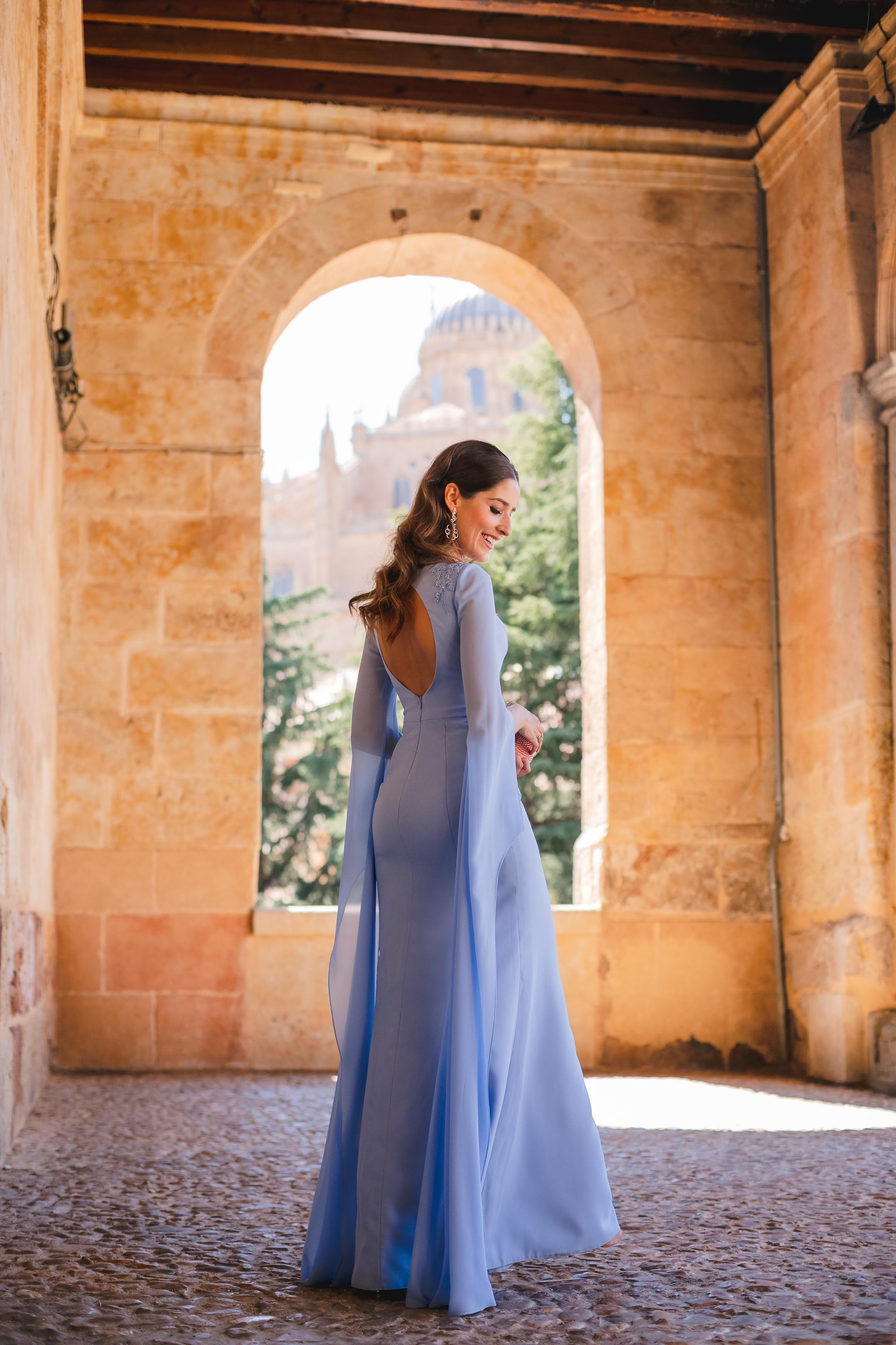 vestido azul mangas medieval