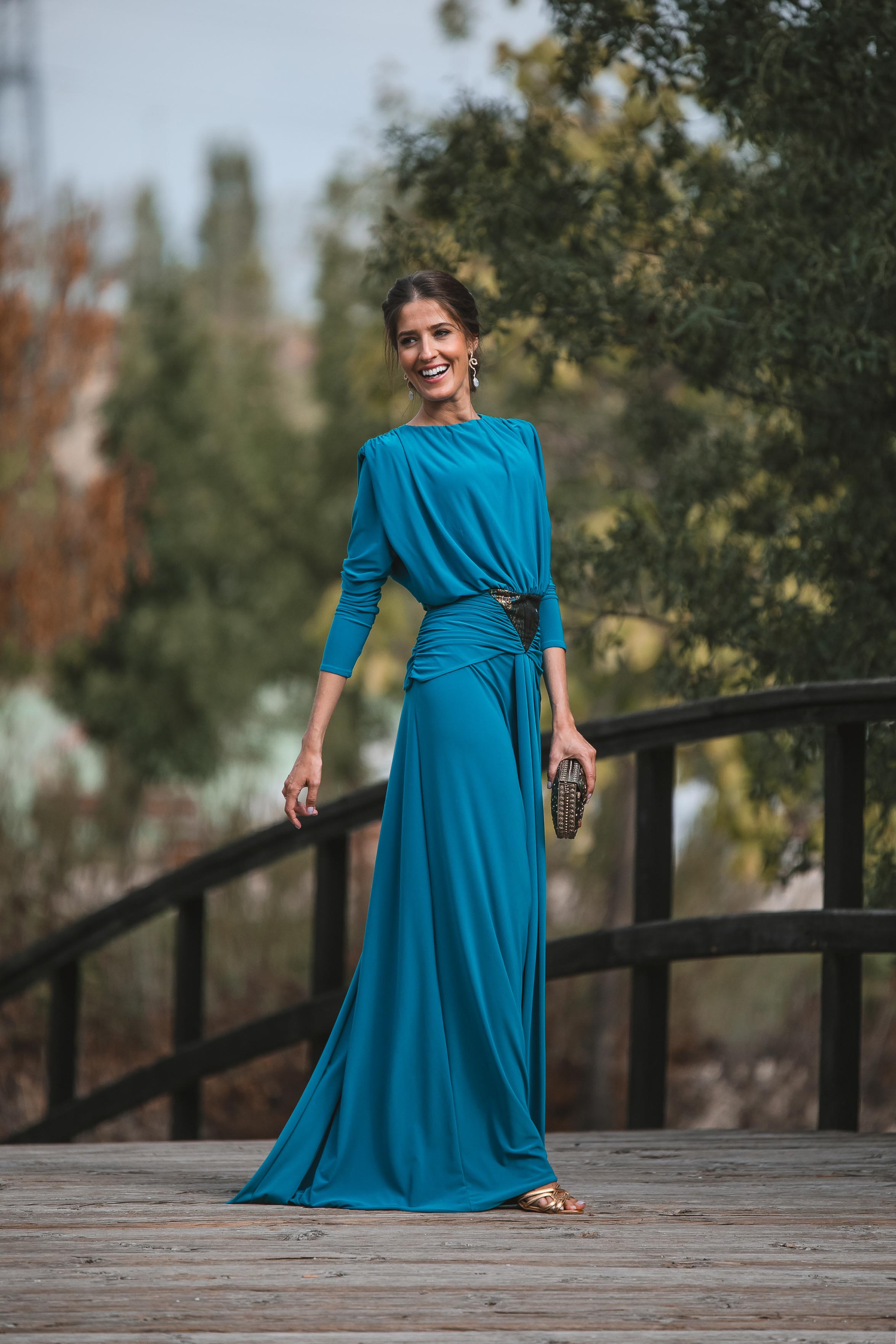 vestido azul griego invitadisima