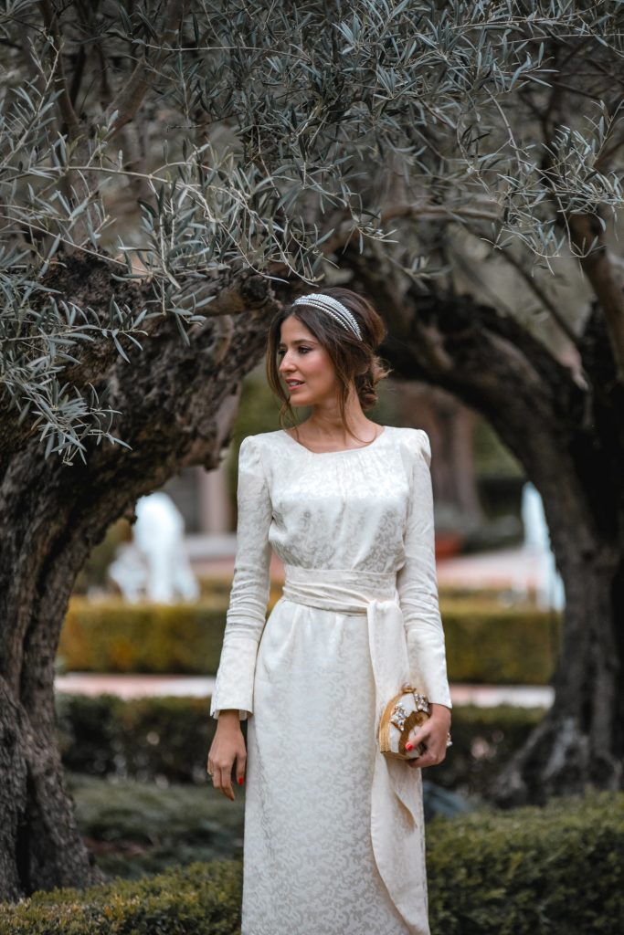 25 vestidos blancos para novias diferentes, pre - bodas o cambios de vestido  | Invitada Perfecta