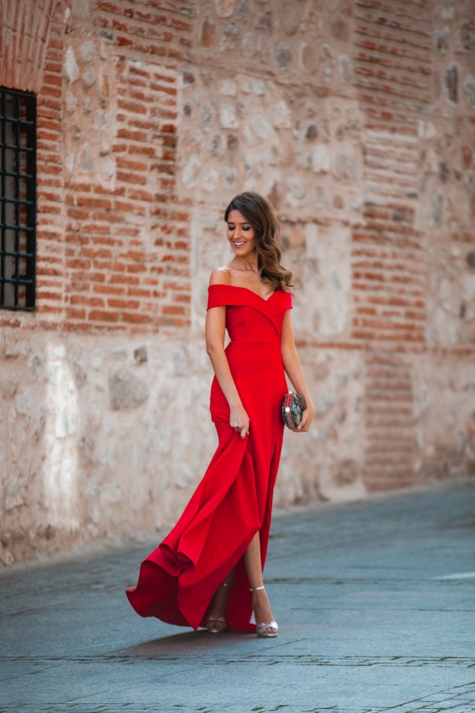 Vestido rojo largo invitada boda
