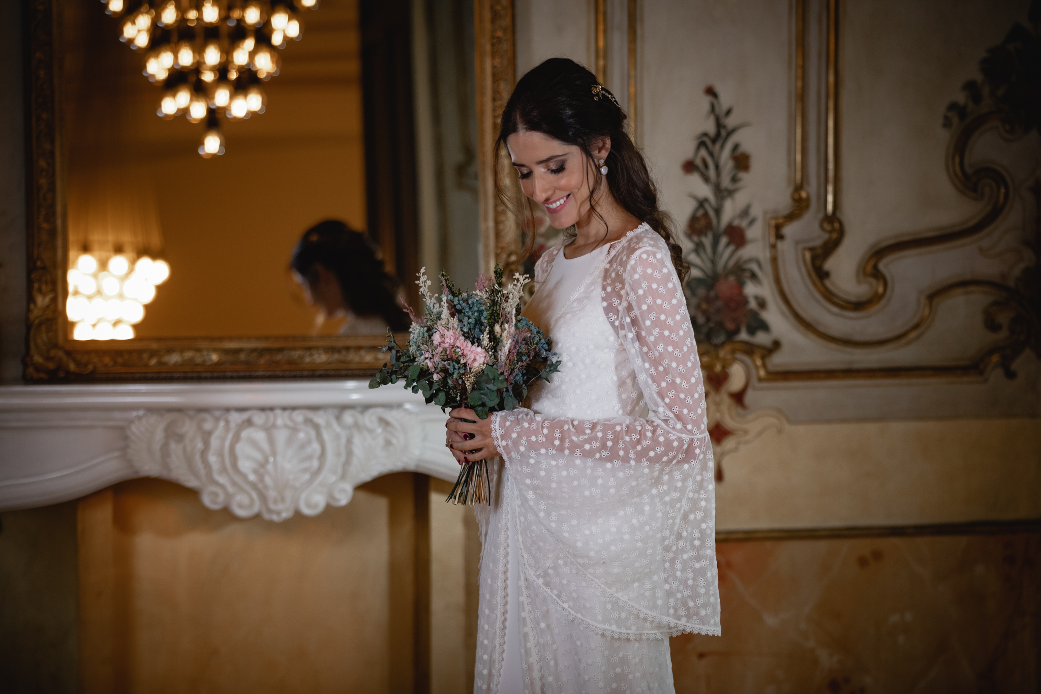 itálico identificación Clan Vestido de novia con abrigo de encaje para 2 vestidos en 1