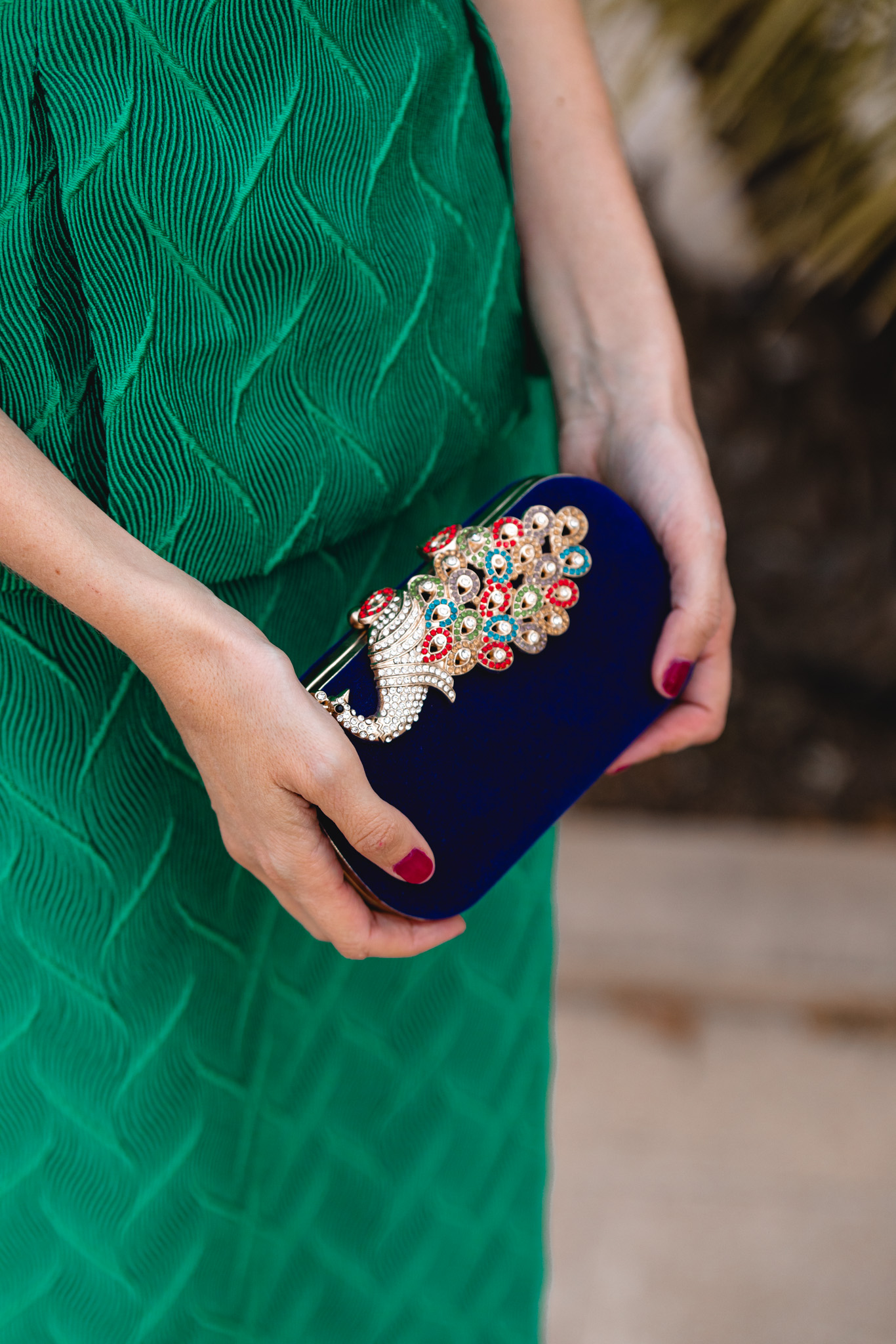 Bolso azul marino pavo real